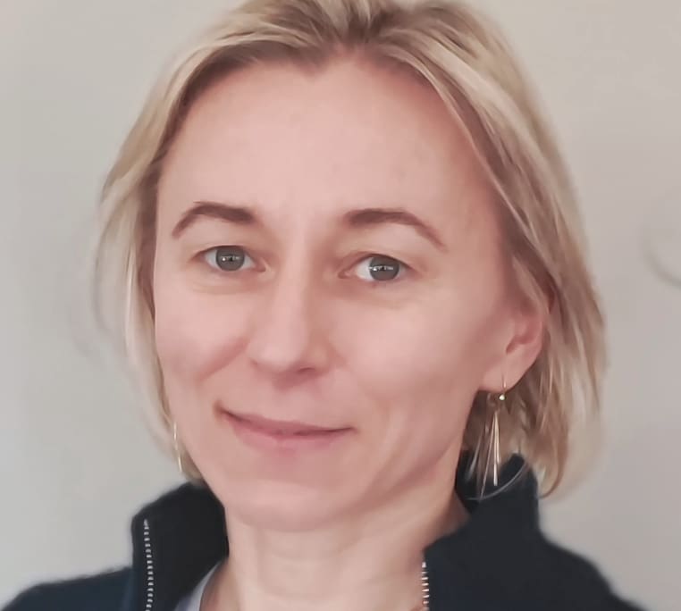 Estera leder En Hjelpende hånd for RsV Gruppen